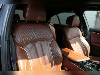 Used BMW 5 Series 2020 for sale - 79359108: Photo