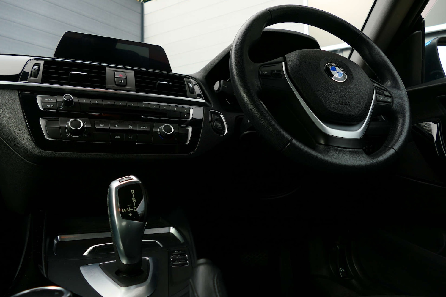 Used BMW 2 Series 2018 for sale - 77643230: Photo 19