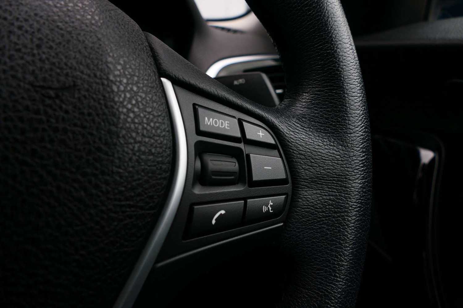 Used BMW 2 Series 2018 for sale - 77643230: Photo 32