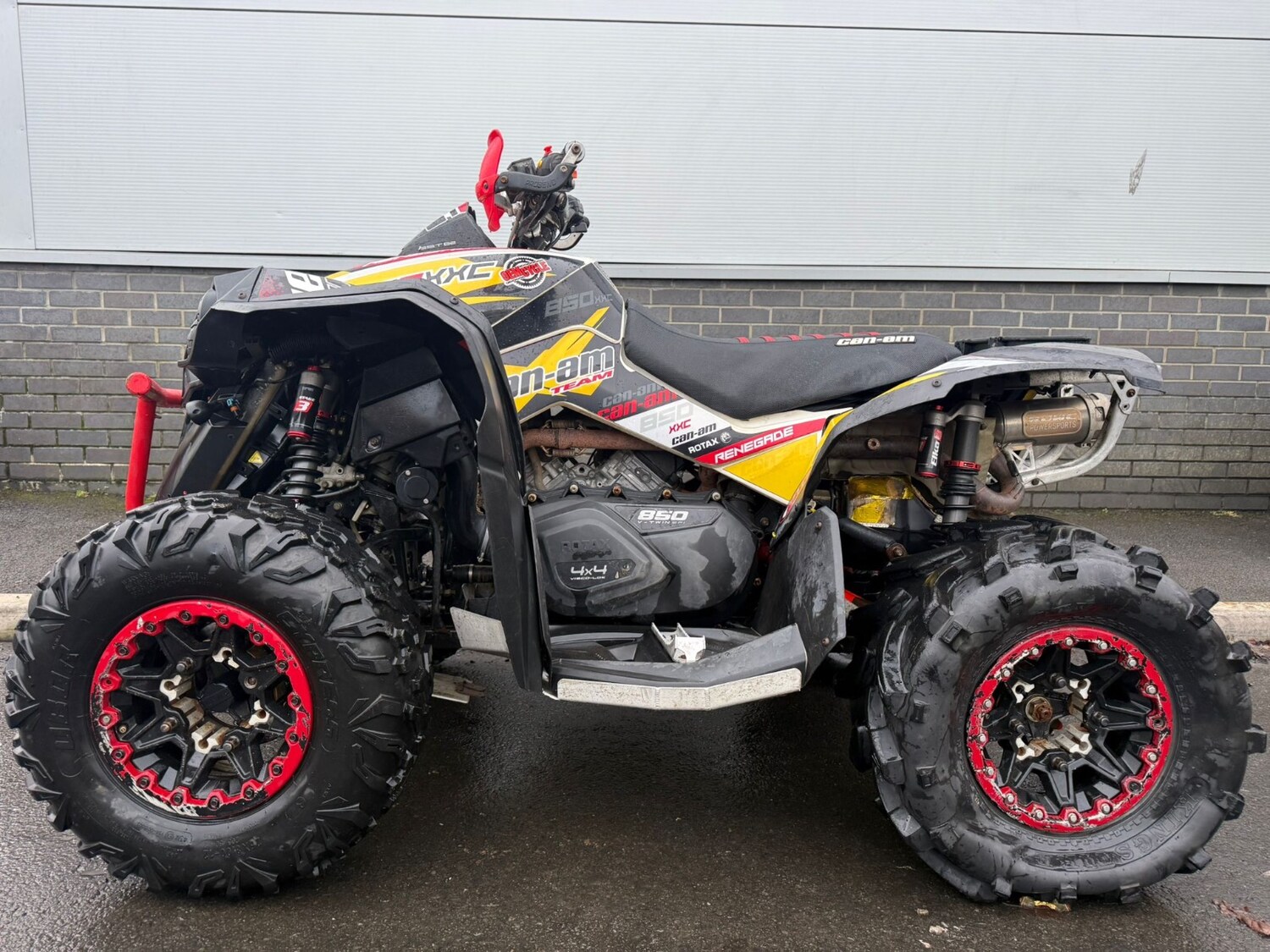 CAN-AM RENEGADE 850 XC ROAD LEGAL