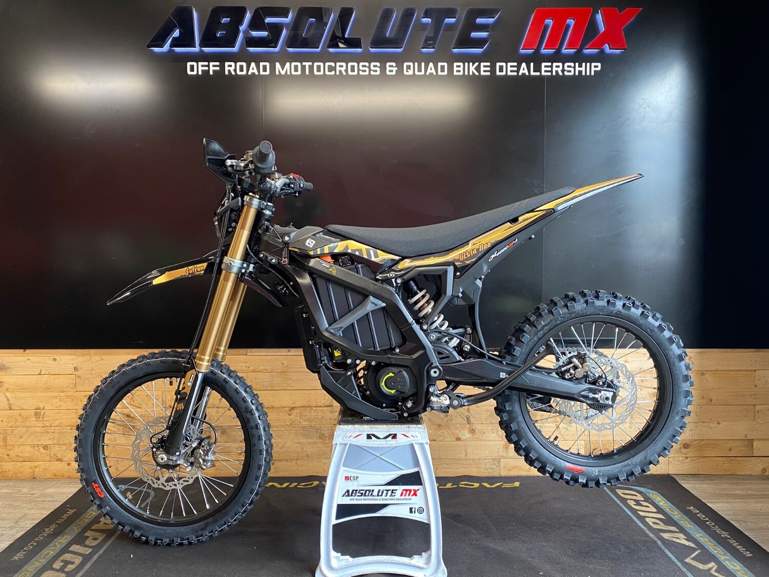 SUR-RON ULTRA CARBON BLACK