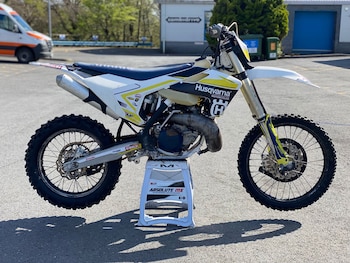 Used Husqvarna TE300I ROAD REGISTERED undefined for sale - bike-78300054: Photo