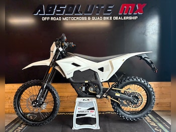 Used Stomp HAYWIRE E-BIKE WHITE undefined for sale - bike-78753723: Photo