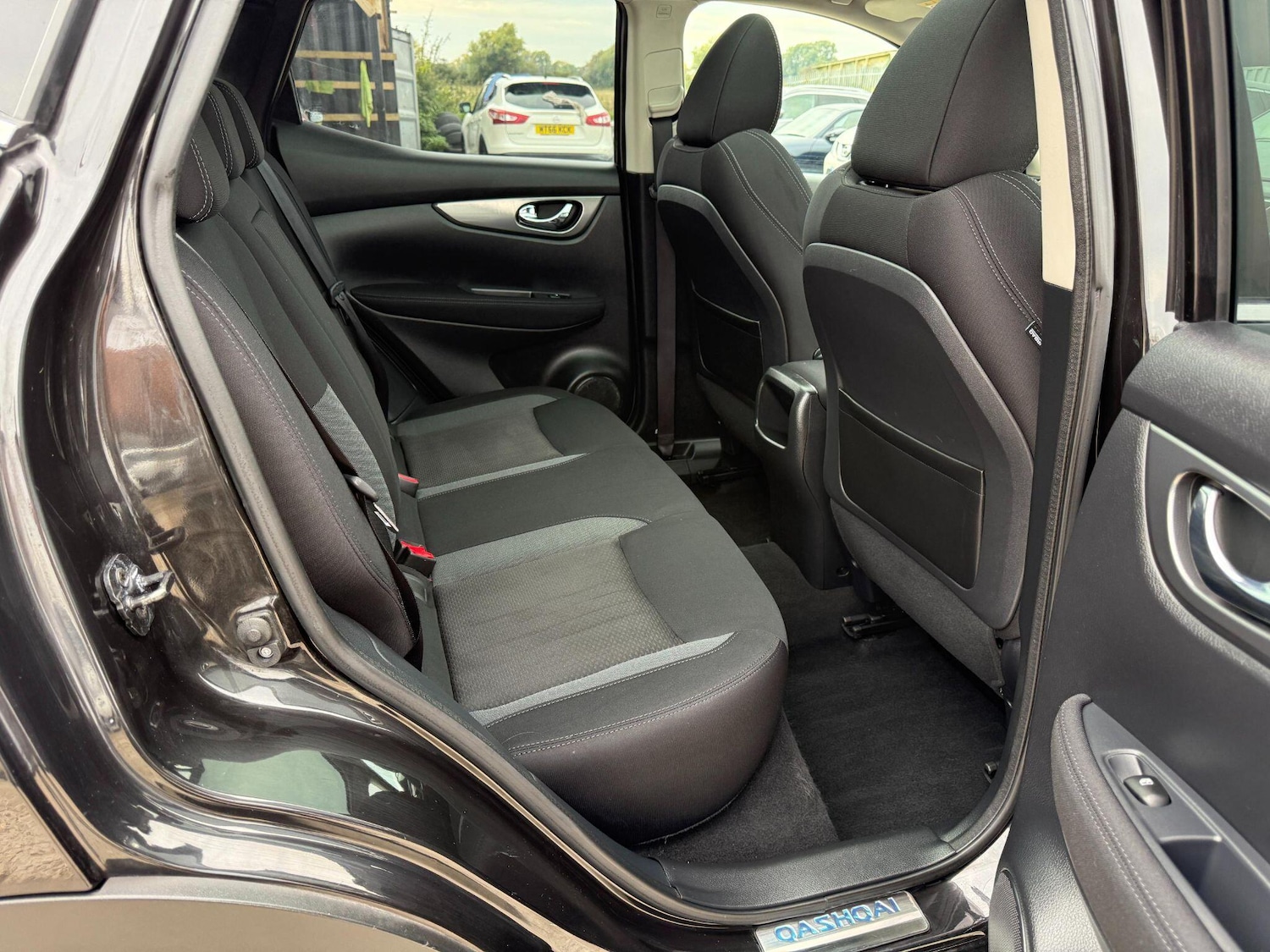 Used Nissan Qashqai 2018 for sale - 76514511: Photo 50