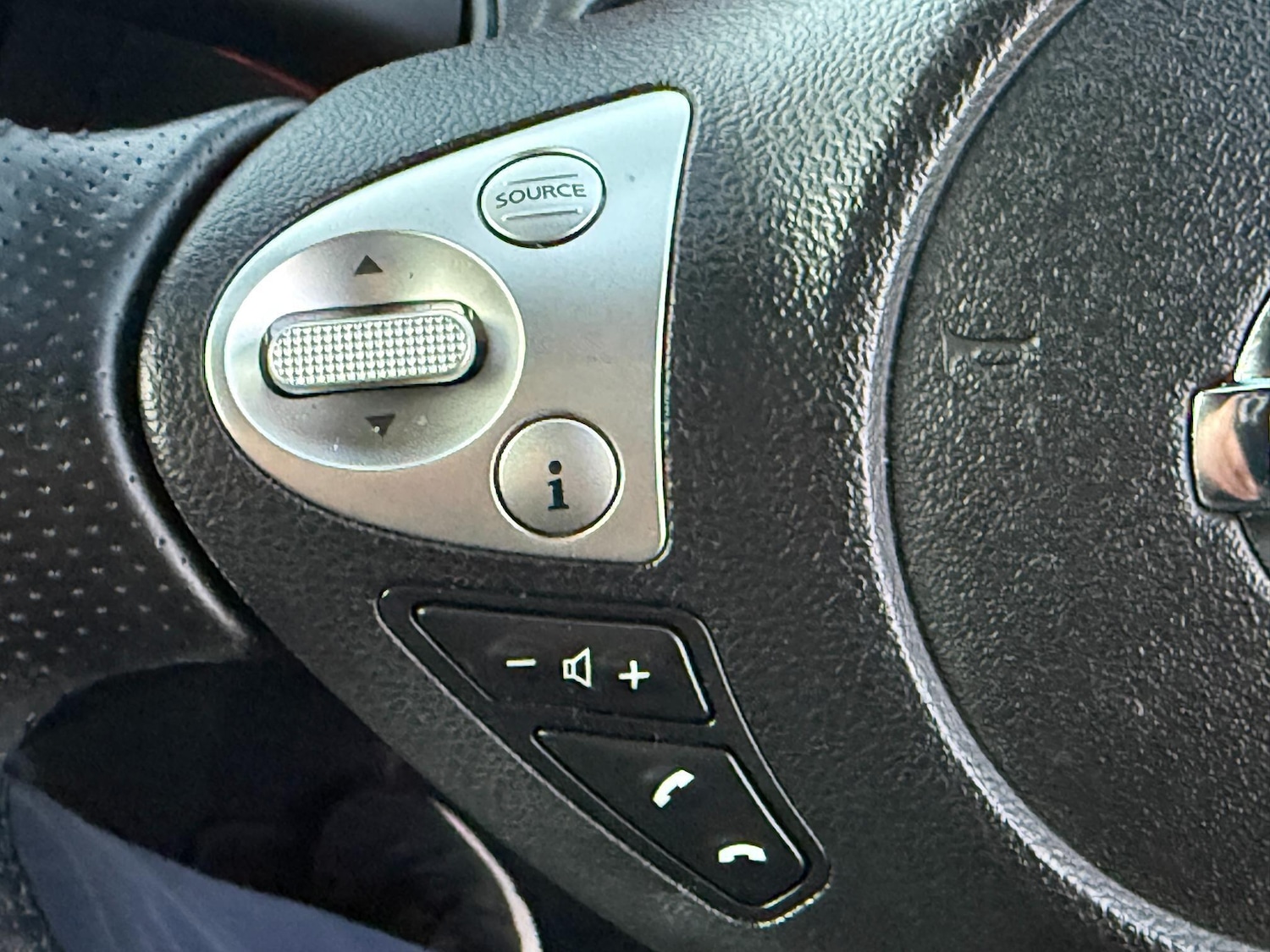 Used Nissan Juke 2014 for sale - 77101824: Photo 18