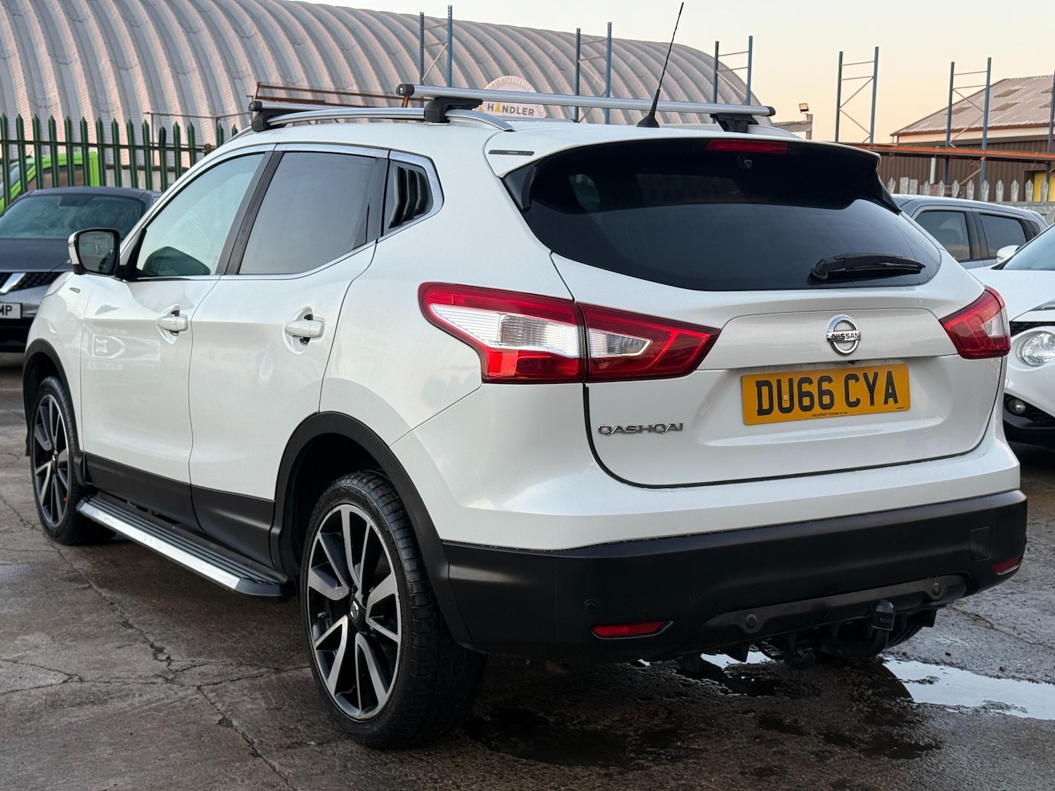 Used Nissan Qashqai 2016 for sale - 77101993: Photo 40