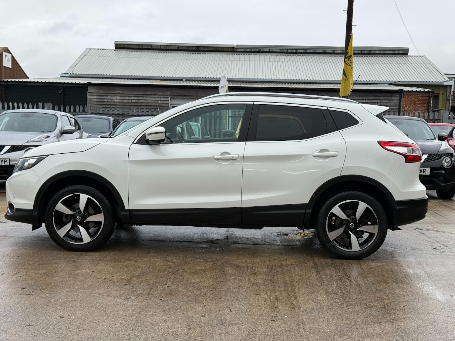 Used Nissan Qashqai 2016 for sale - 77101940: Photo 41