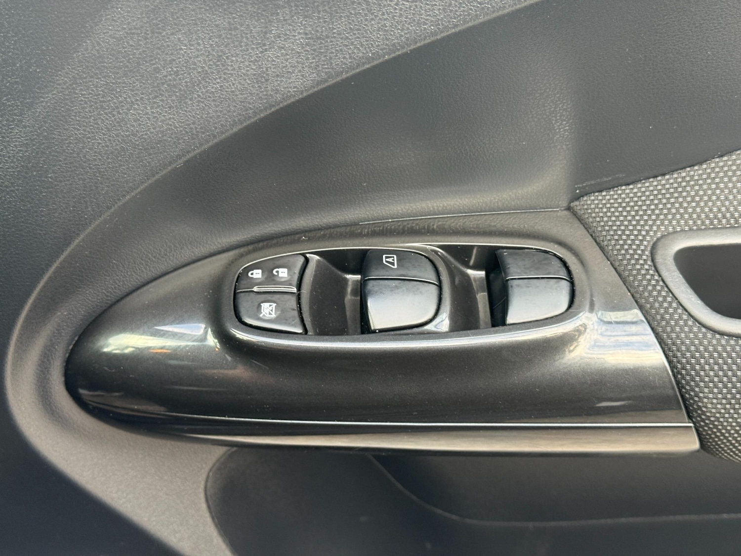 Used Nissan Juke 2015 for sale - 76620576: Photo 14