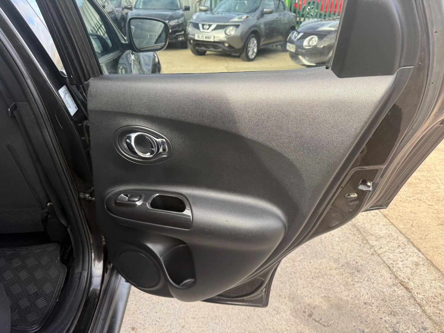 Used Nissan Juke 2015 for sale - 76620576: Photo 42