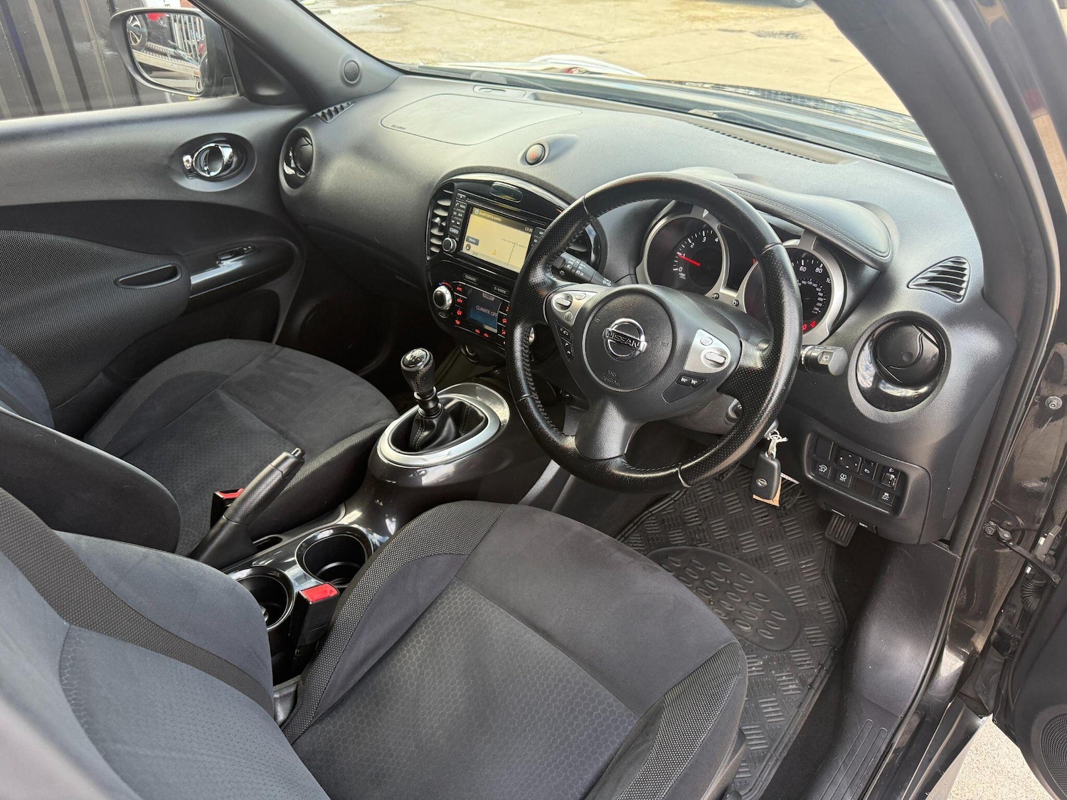 Used Nissan Juke 2015 for sale - 76620576: Photo 44