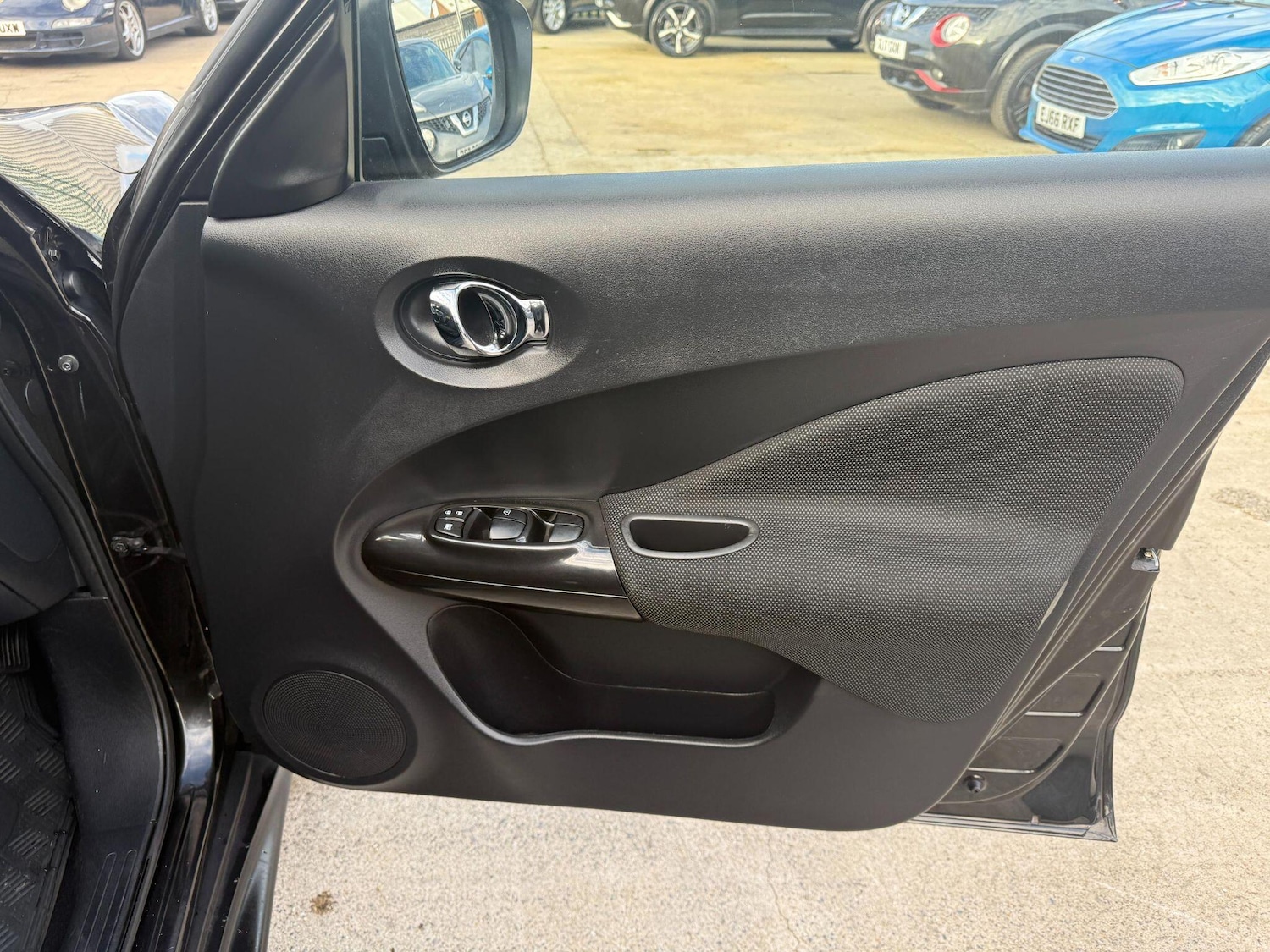 Used Nissan Juke 2015 for sale - 76620576: Photo 45