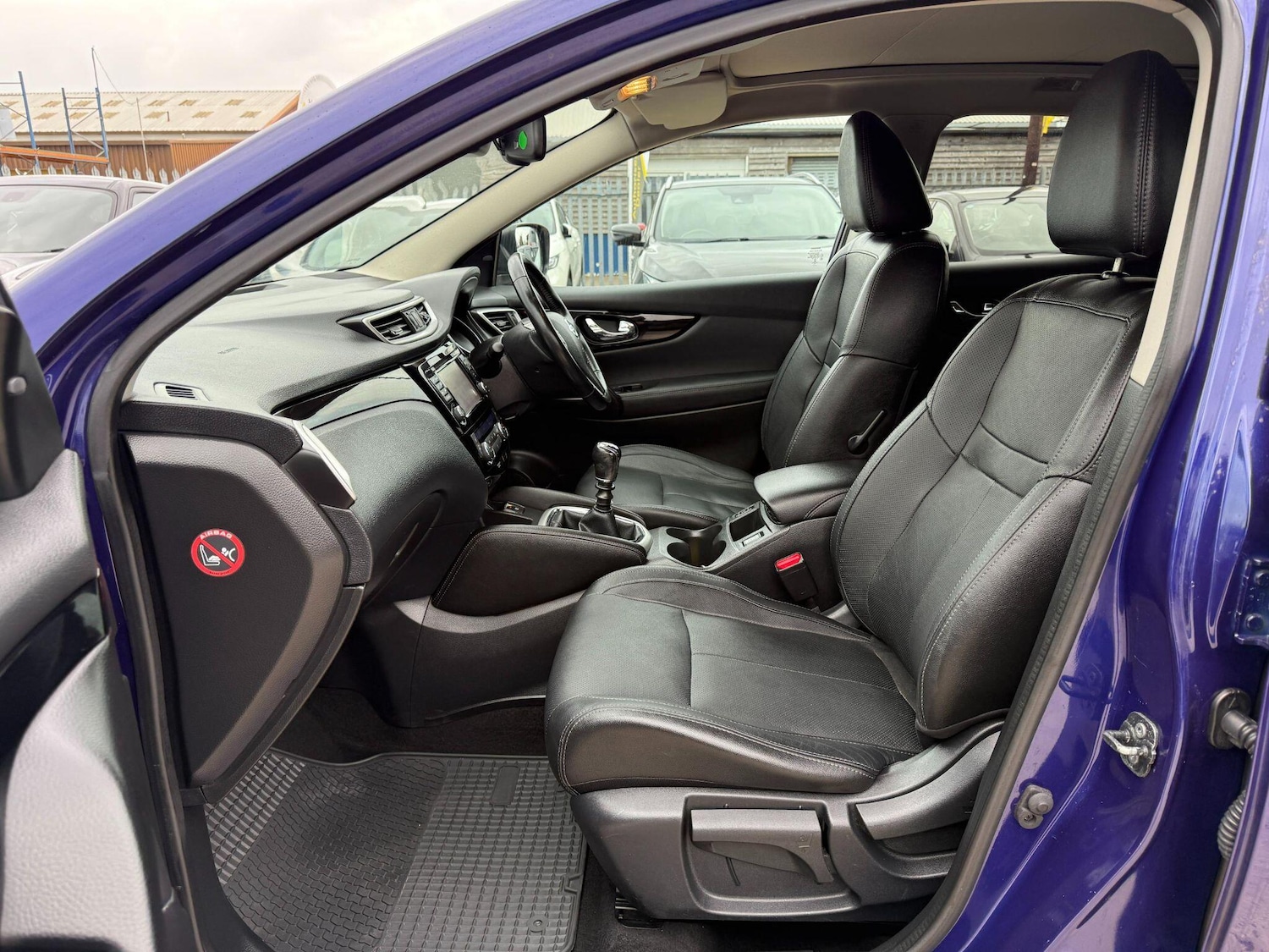 Used Nissan Qashqai 2015 for sale - 77101726: Photo 32