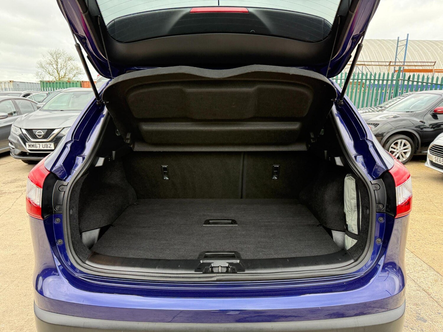 Used Nissan Qashqai 2015 for sale - 77101726: Photo 39