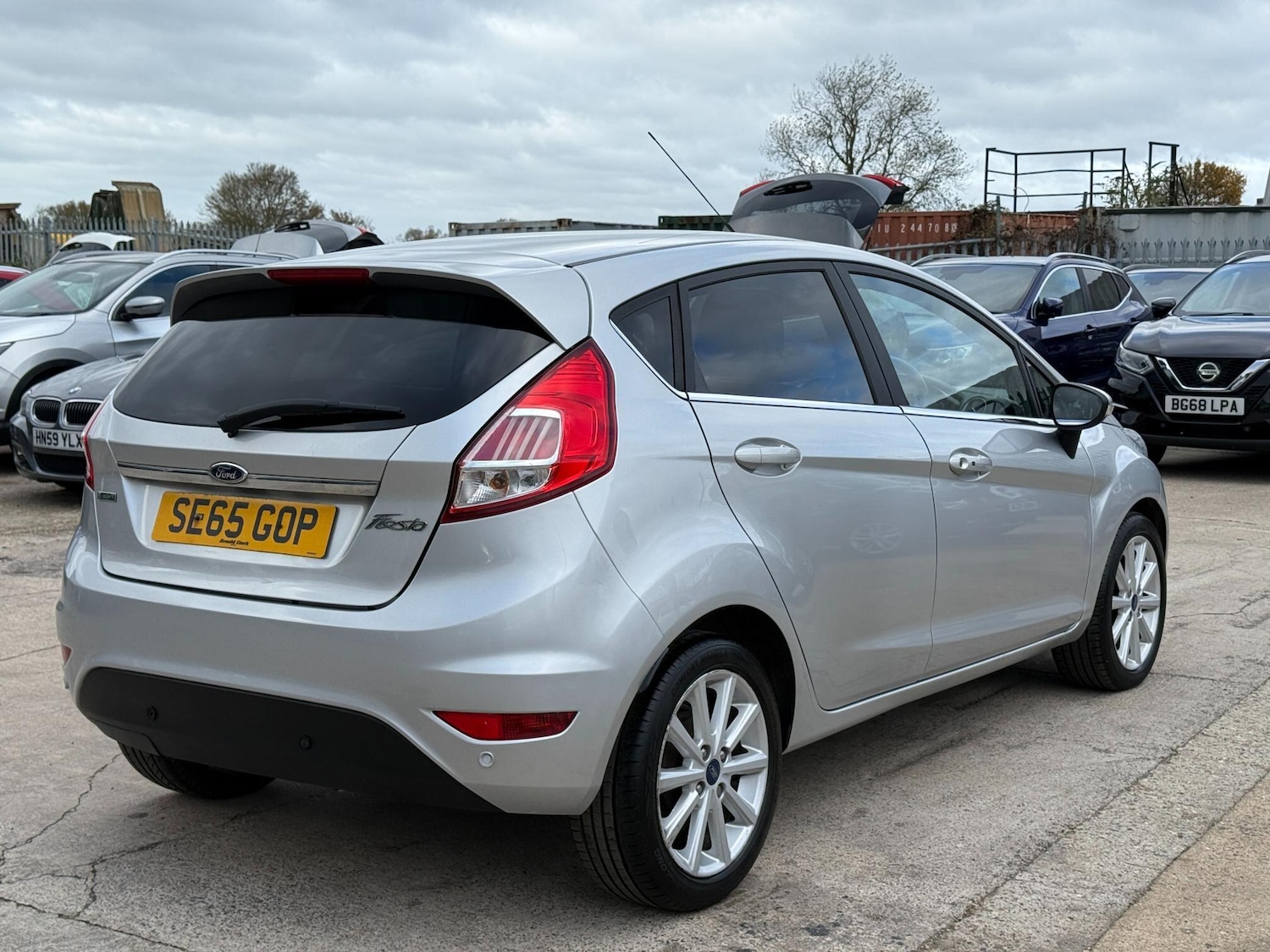 Used Ford Fiesta 2015 for sale - 76514506: Photo 27