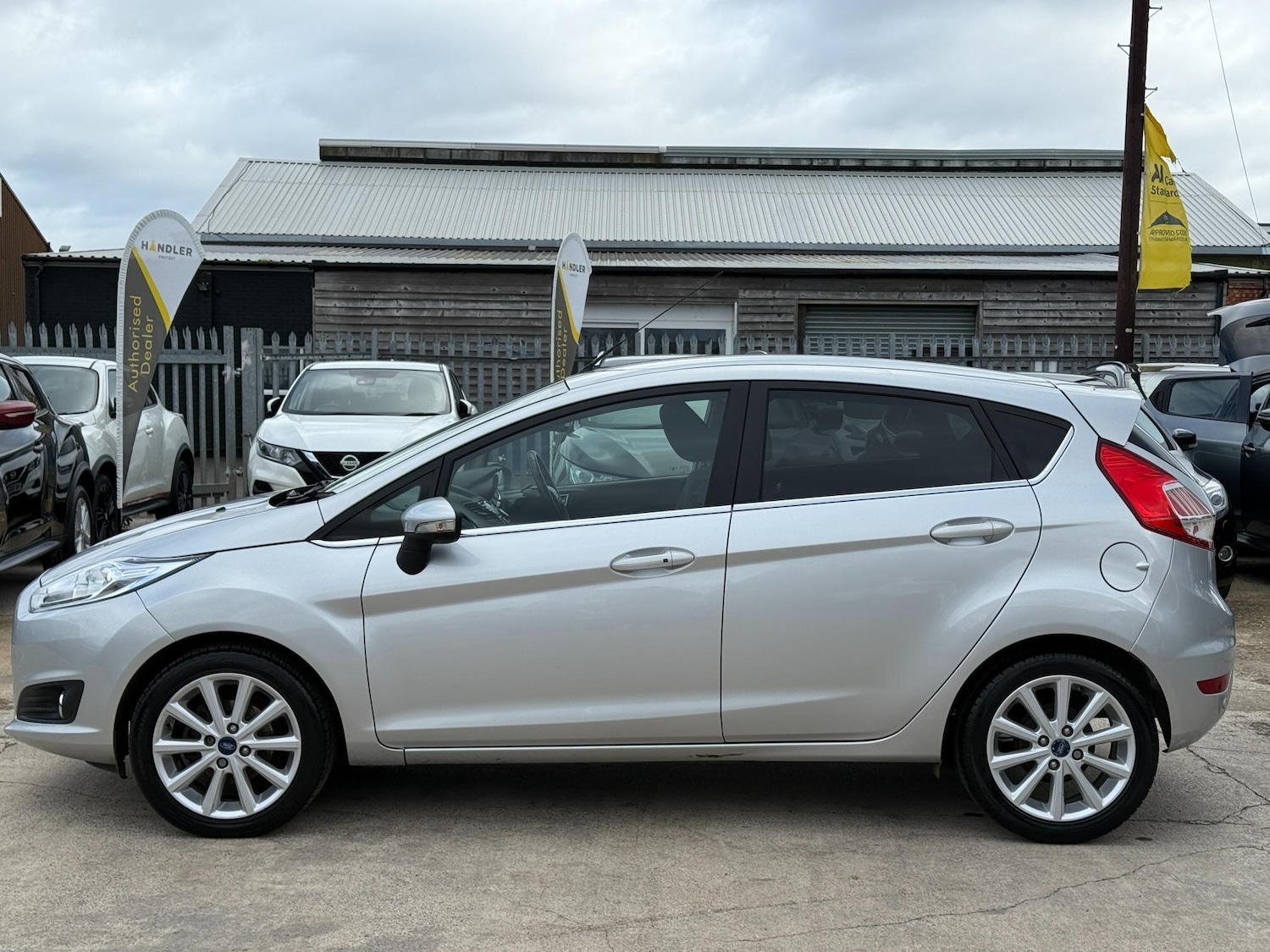 Used Ford Fiesta 2015 for sale - 76514506: Photo 29
