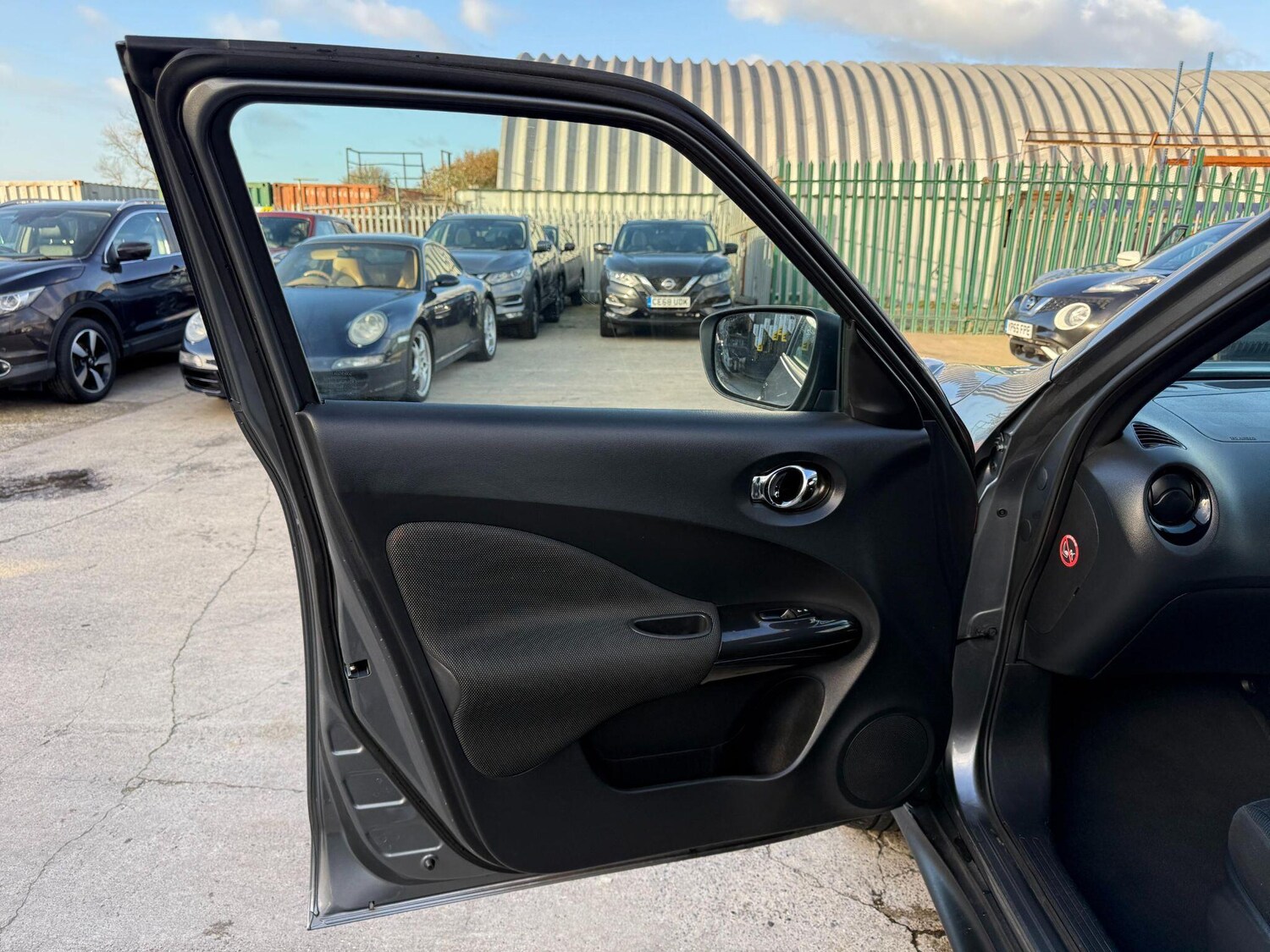 Used Nissan Juke 2015 for sale - 76606845: Photo 57