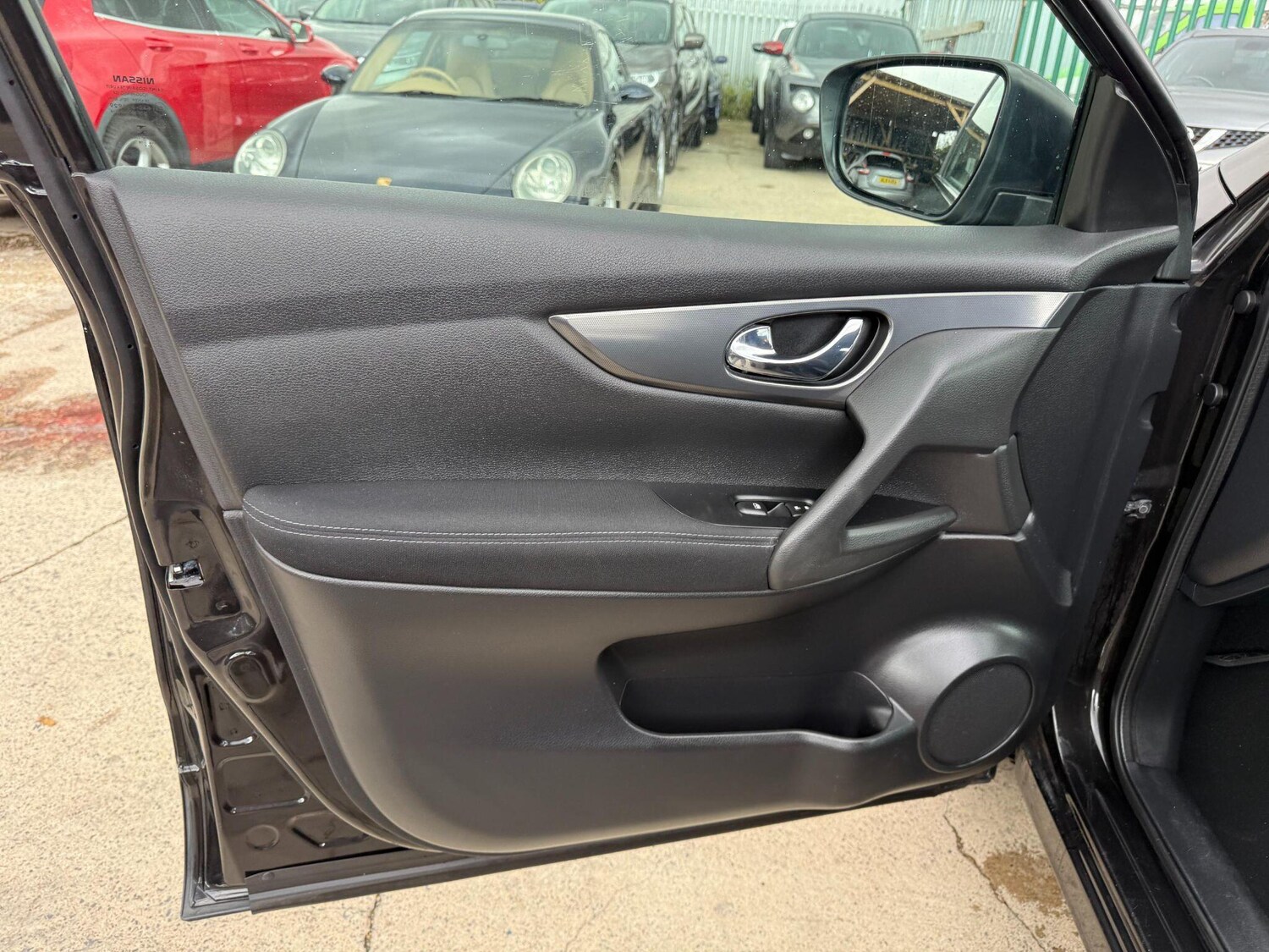 Used Nissan Qashqai 2018 for sale - 76514495: Photo 42