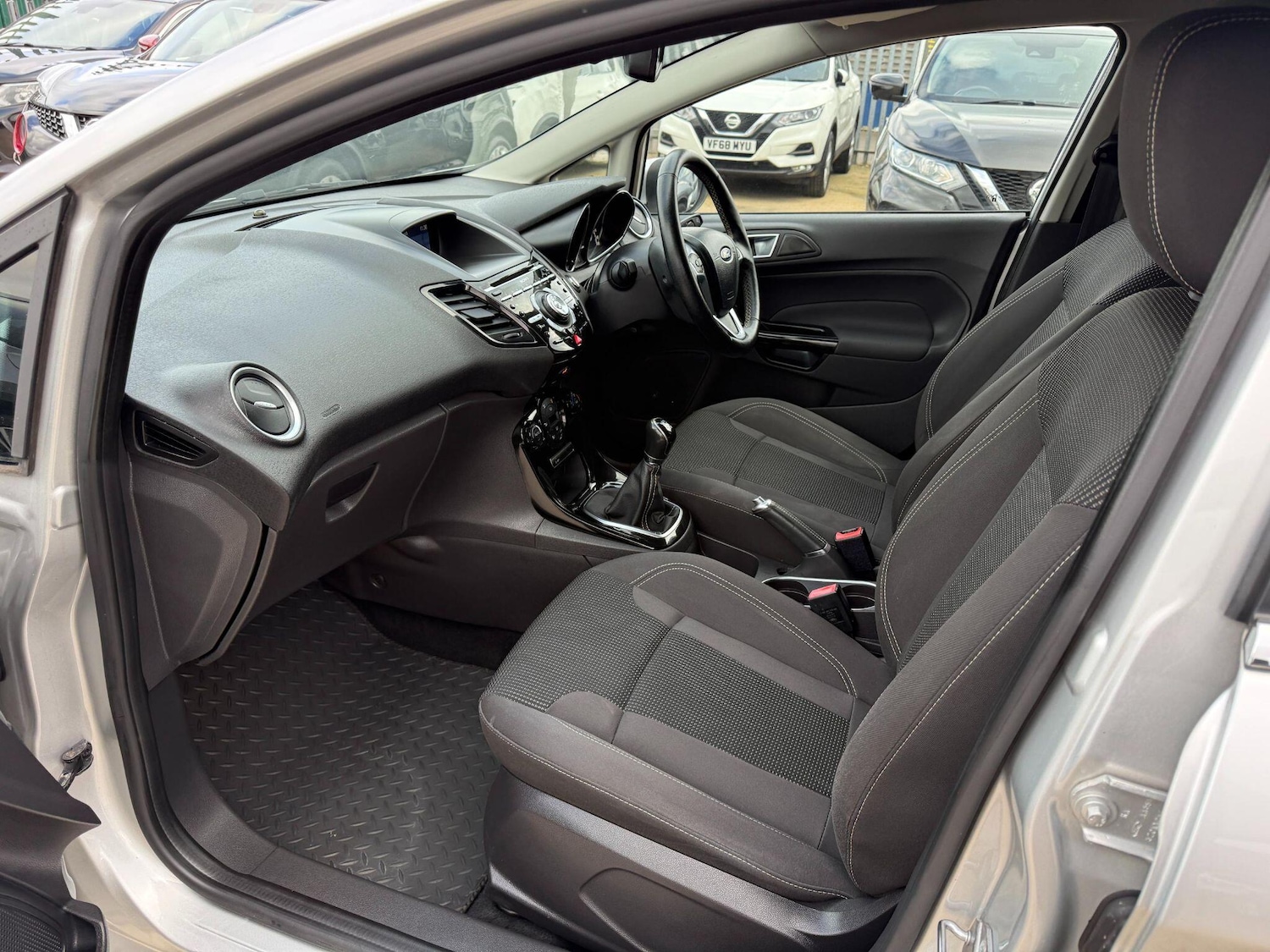 Used Ford Fiesta 2015 for sale - 77101716: Photo 33