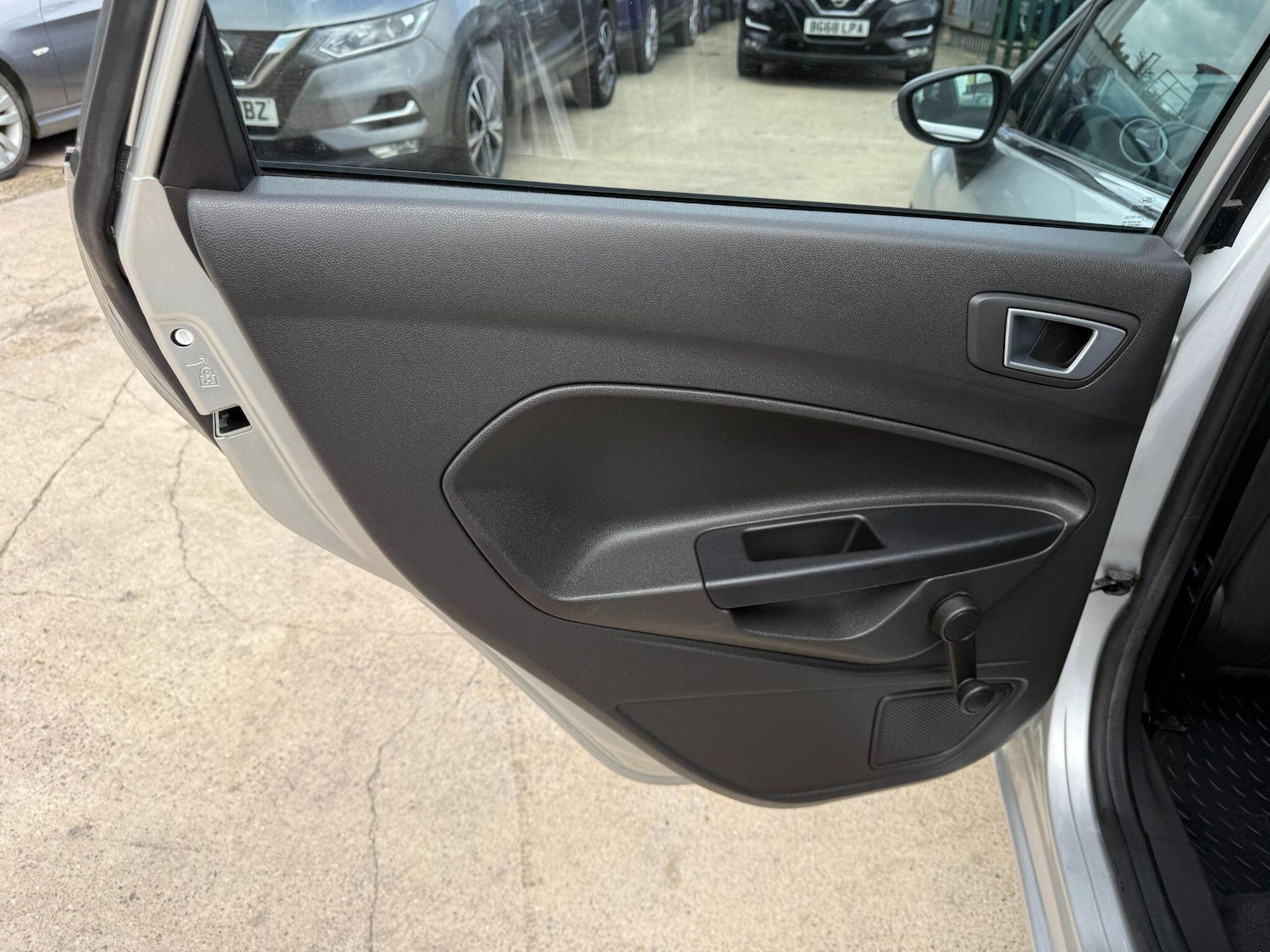 Used Ford Fiesta 2015 for sale - 77101716: Photo 37