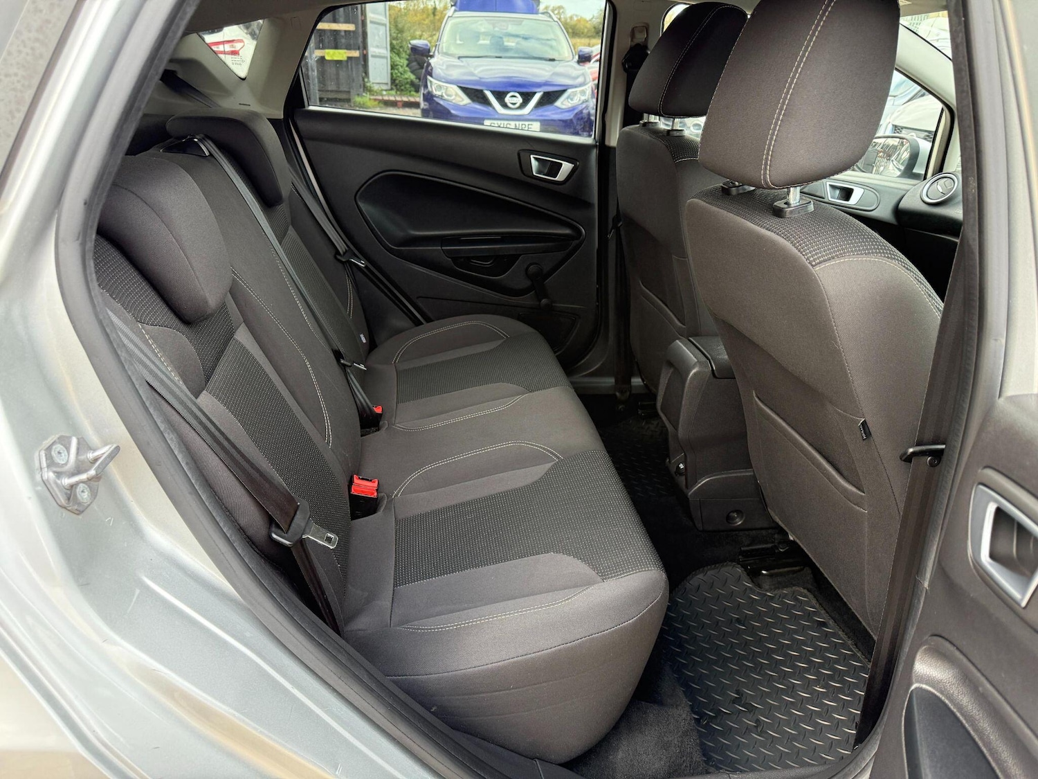 Used Ford Fiesta 2015 for sale - 77101716: Photo 40