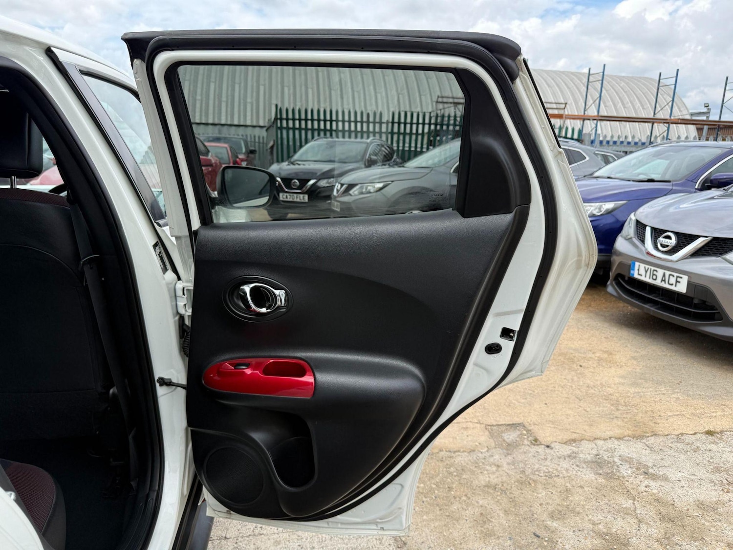 Used Nissan Juke 2017 for sale - 76780672: Photo 16