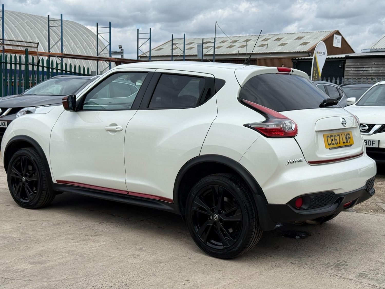 Used Nissan Juke 2017 for sale - 76780672: Photo 30