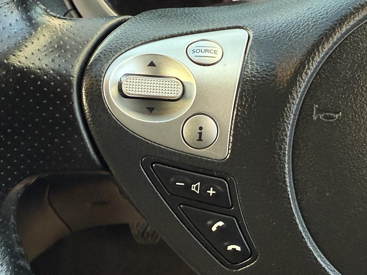 Used Nissan Juke 2016 for sale - 76514492: Photo 51