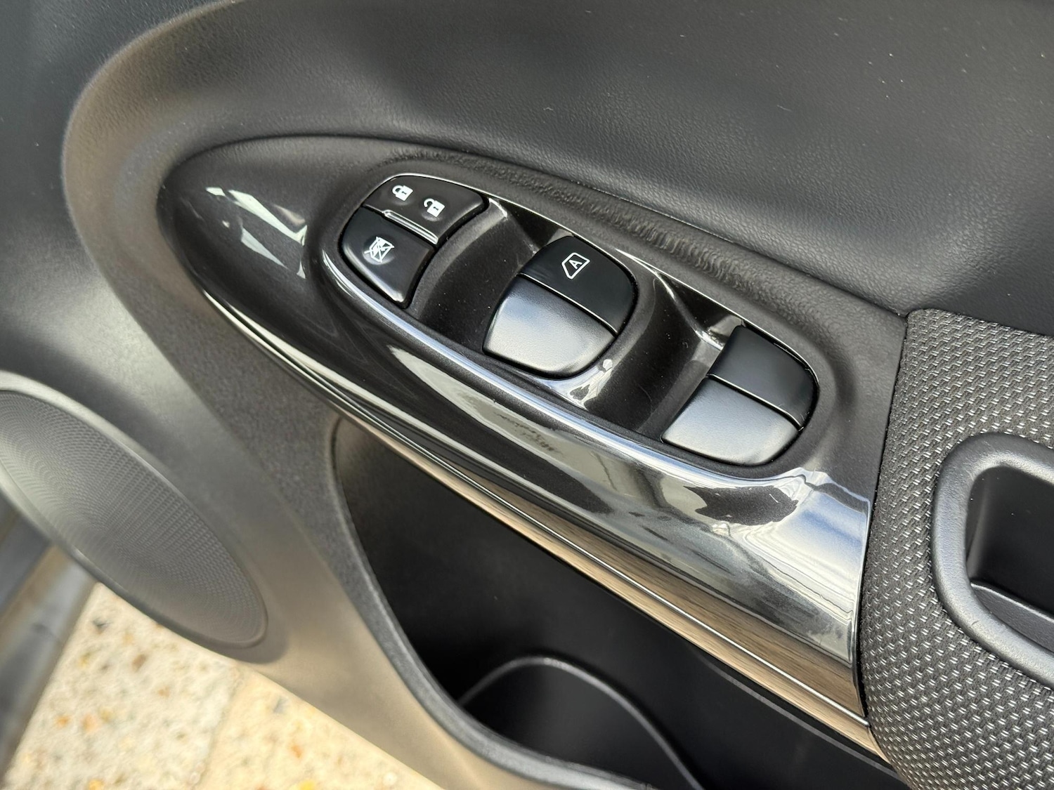 Used Nissan Juke 2017 for sale - 76514519: Photo 47