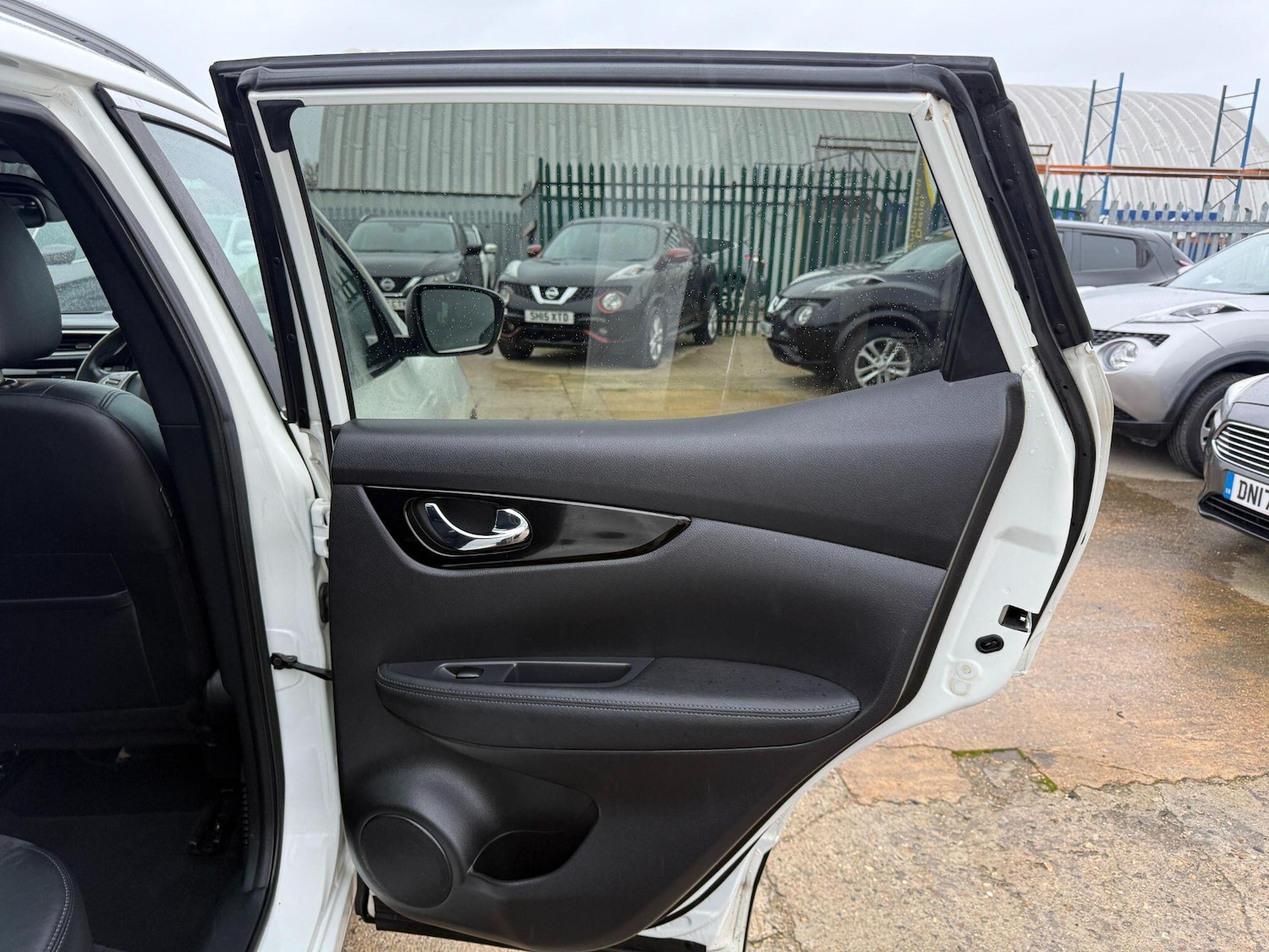 Used Nissan Qashqai 2016 for sale - 76935761: Photo 55