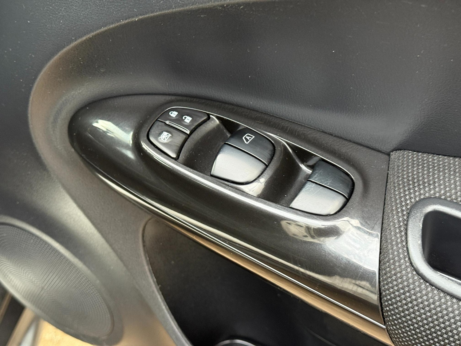 Used Nissan Juke 2014 for sale - 76688510: Photo 11