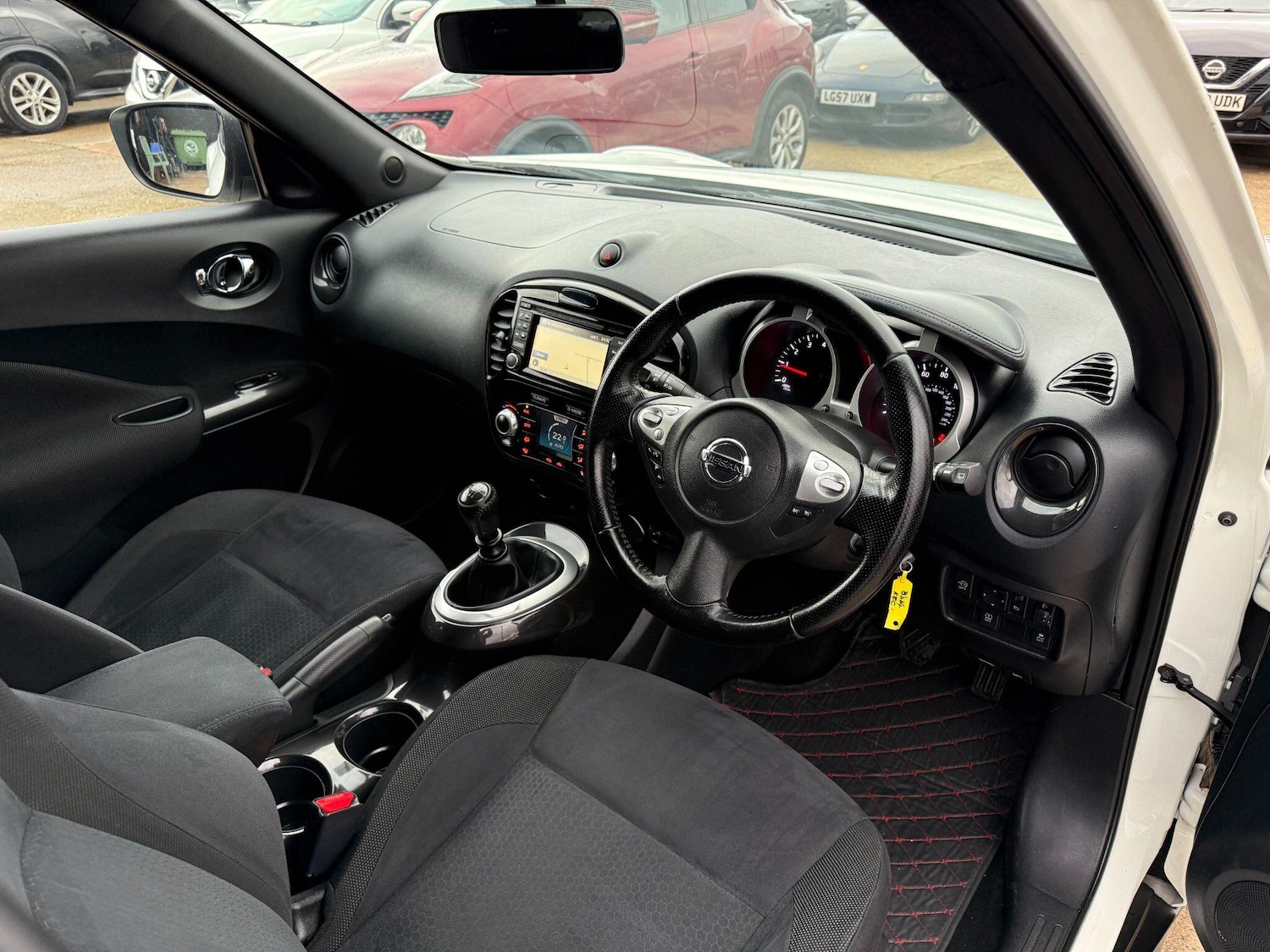 Used Nissan Juke 2014 for sale - 76688510: Photo 28