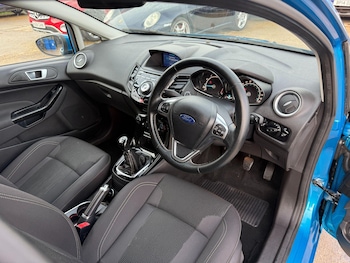 Used Ford Fiesta 2016 for sale - 76549241: Photo