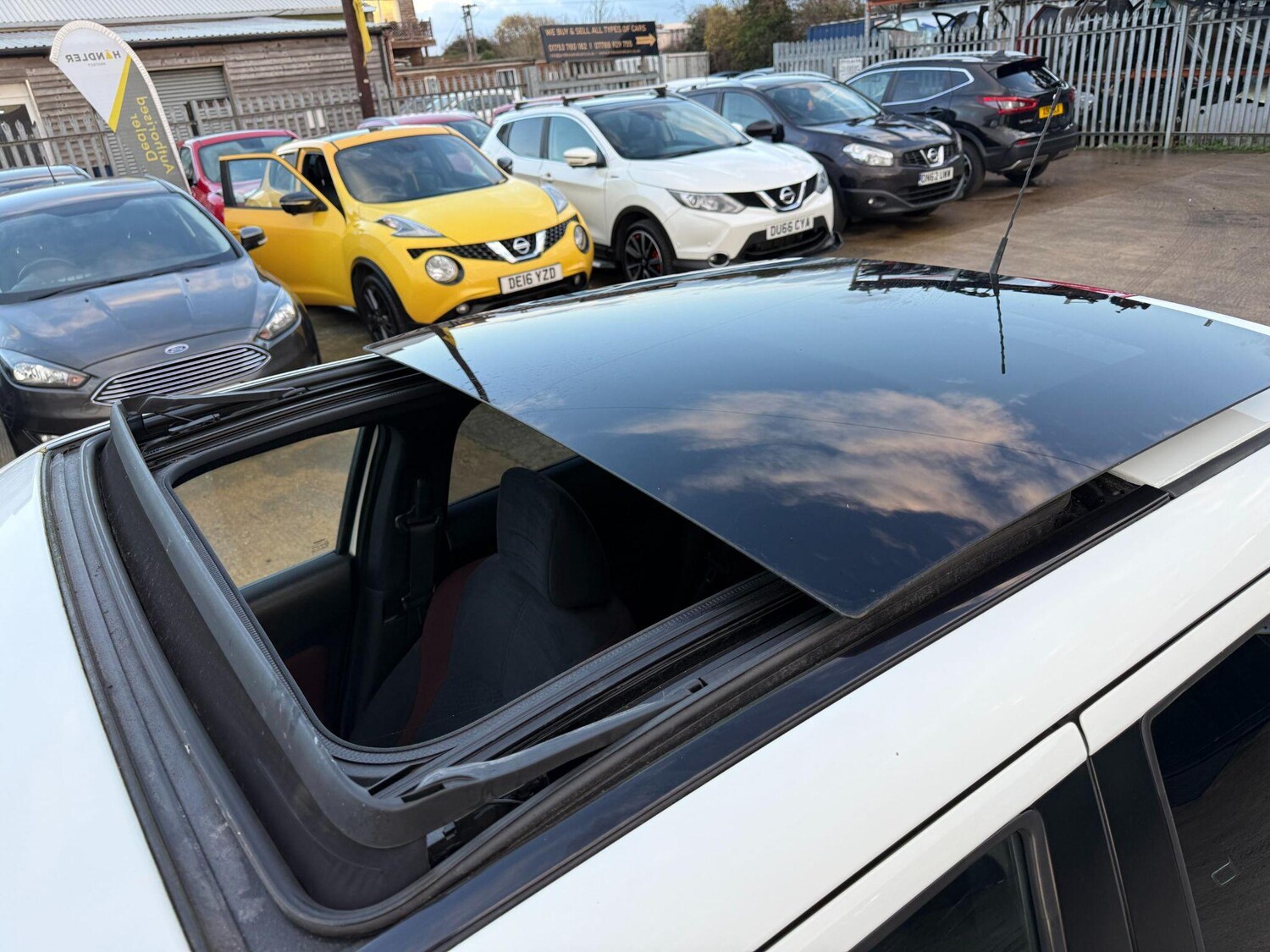 Used Nissan Juke 2016 for sale - 77101670: Photo 42