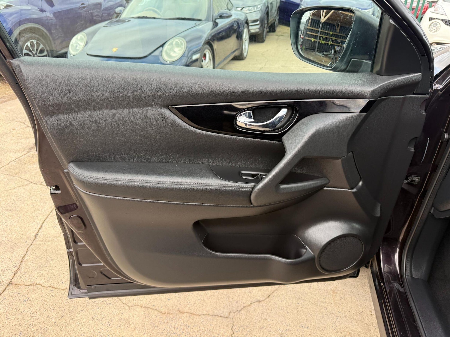 Used Nissan Qashqai 2016 for sale - 76514496: Photo 37