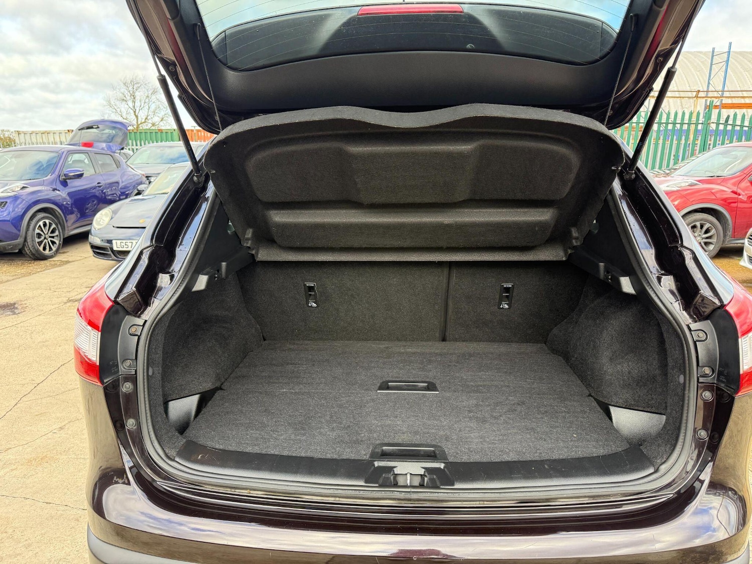 Used Nissan Qashqai 2016 for sale - 76514496: Photo 41