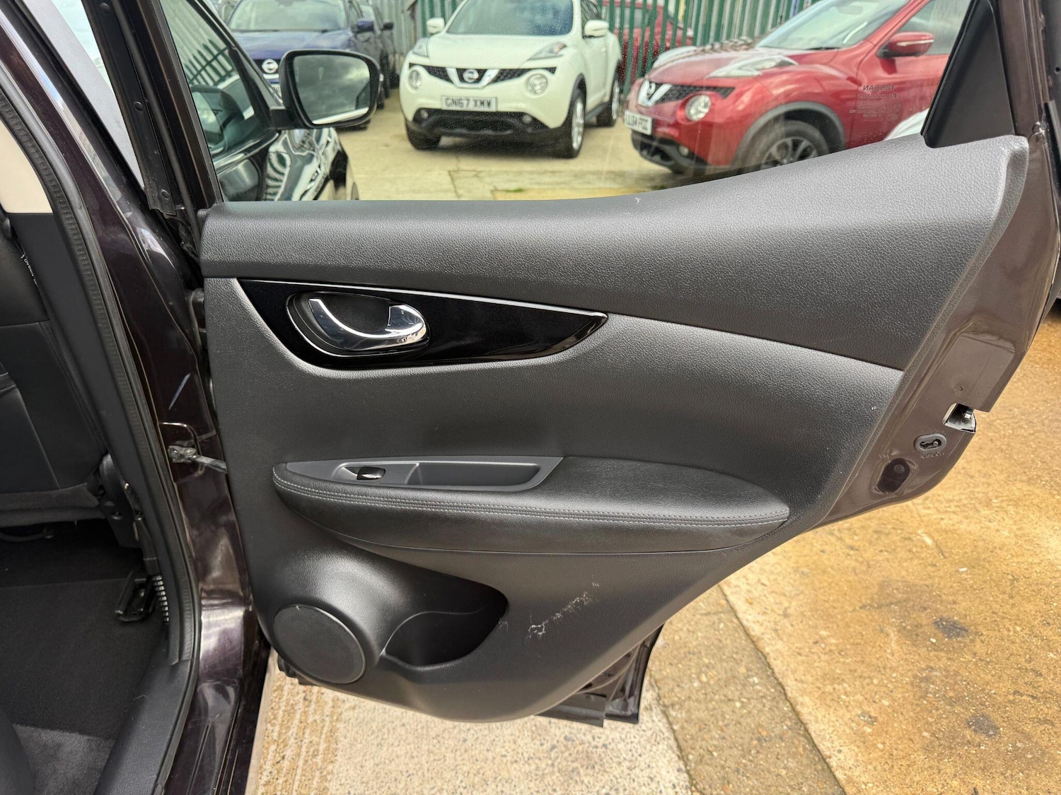 Used Nissan Qashqai 2016 for sale - 76514496: Photo 44