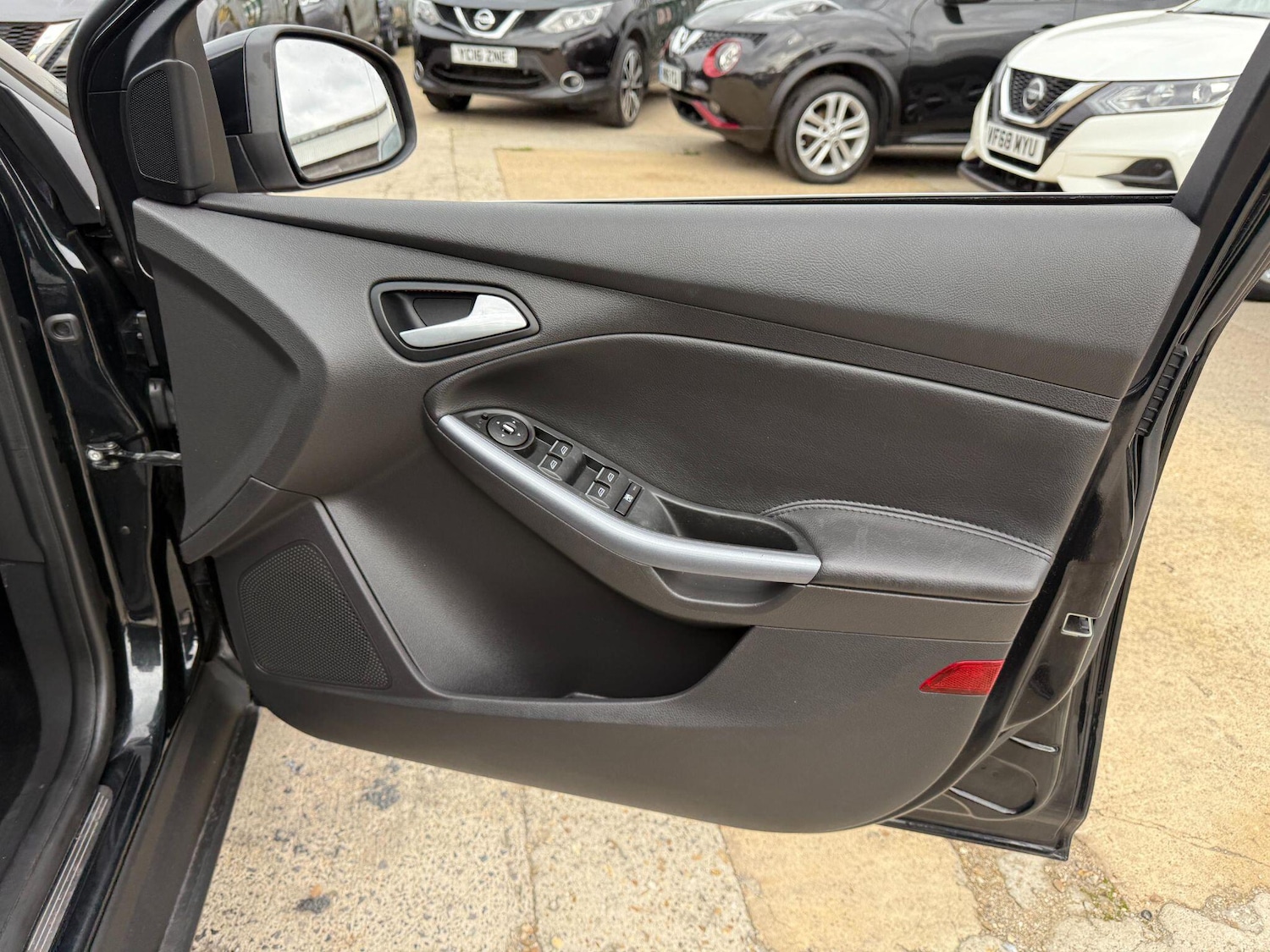 Used Ford Focus 2014 for sale - 76514517: Photo 15