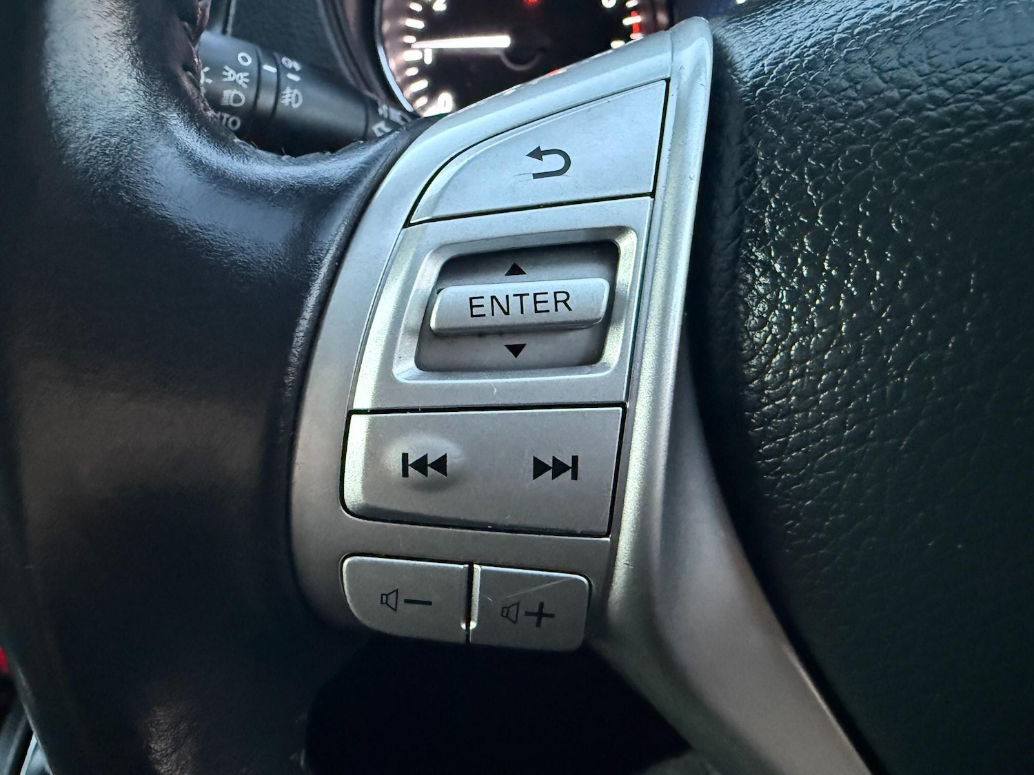 Used Nissan Qashqai 2016 for sale - 76752735: Photo 12