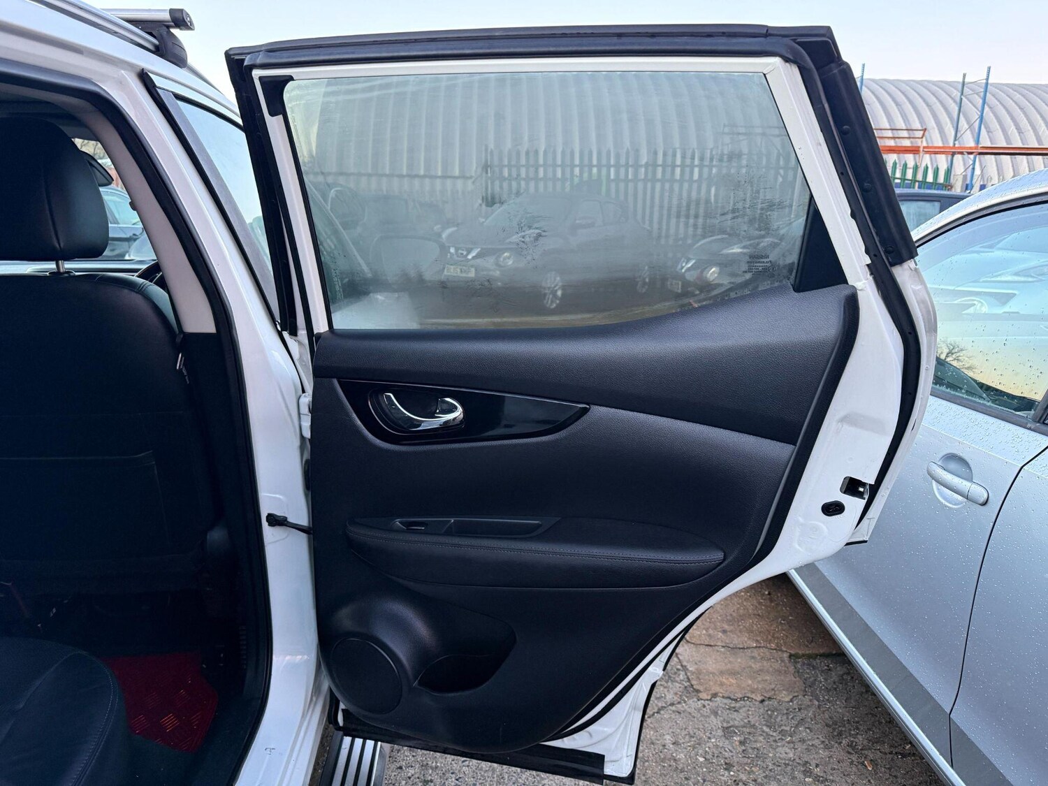 Used Nissan Qashqai 2016 for sale - 76752735: Photo 50