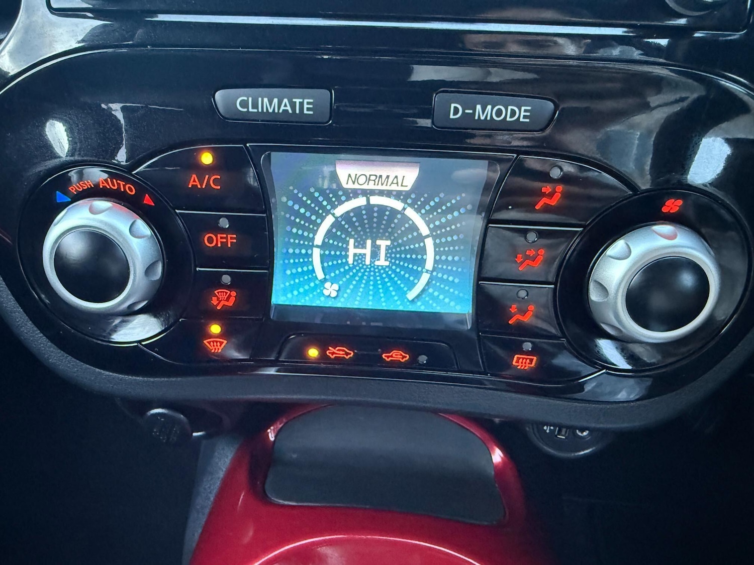 Used Nissan Juke 2018 for sale - 77102044: Photo 10