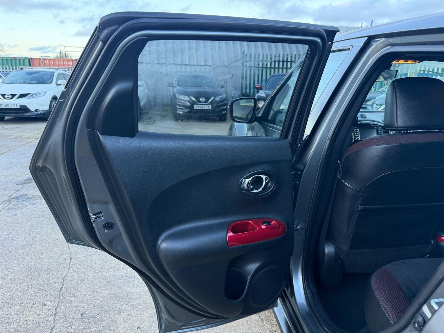 Used Nissan Juke 2018 for sale - 77102044: Photo 30