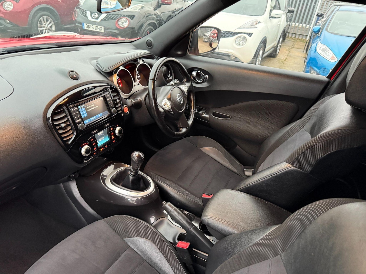 Used Nissan Juke 2017 for sale - 76743600: Photo 20