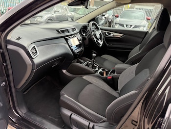 Used Nissan Qashqai 2018 for sale - 77102023: Photo