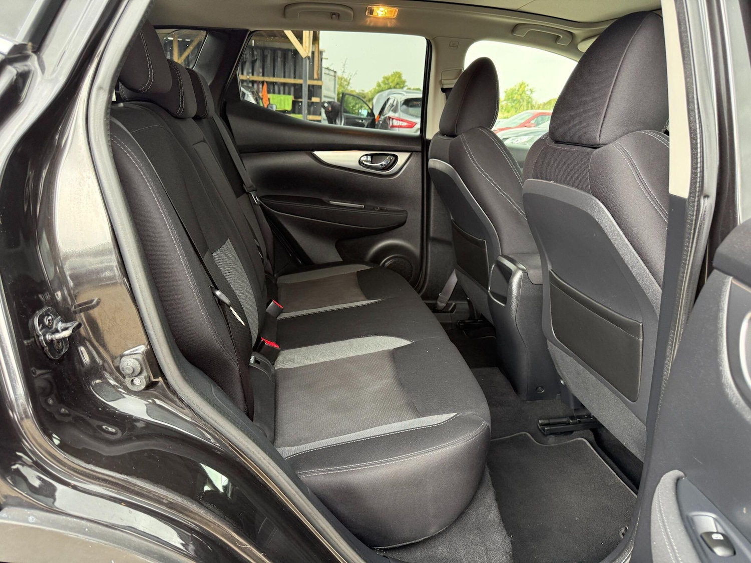 Used Nissan Qashqai 2018 for sale - 77102023: Photo 47