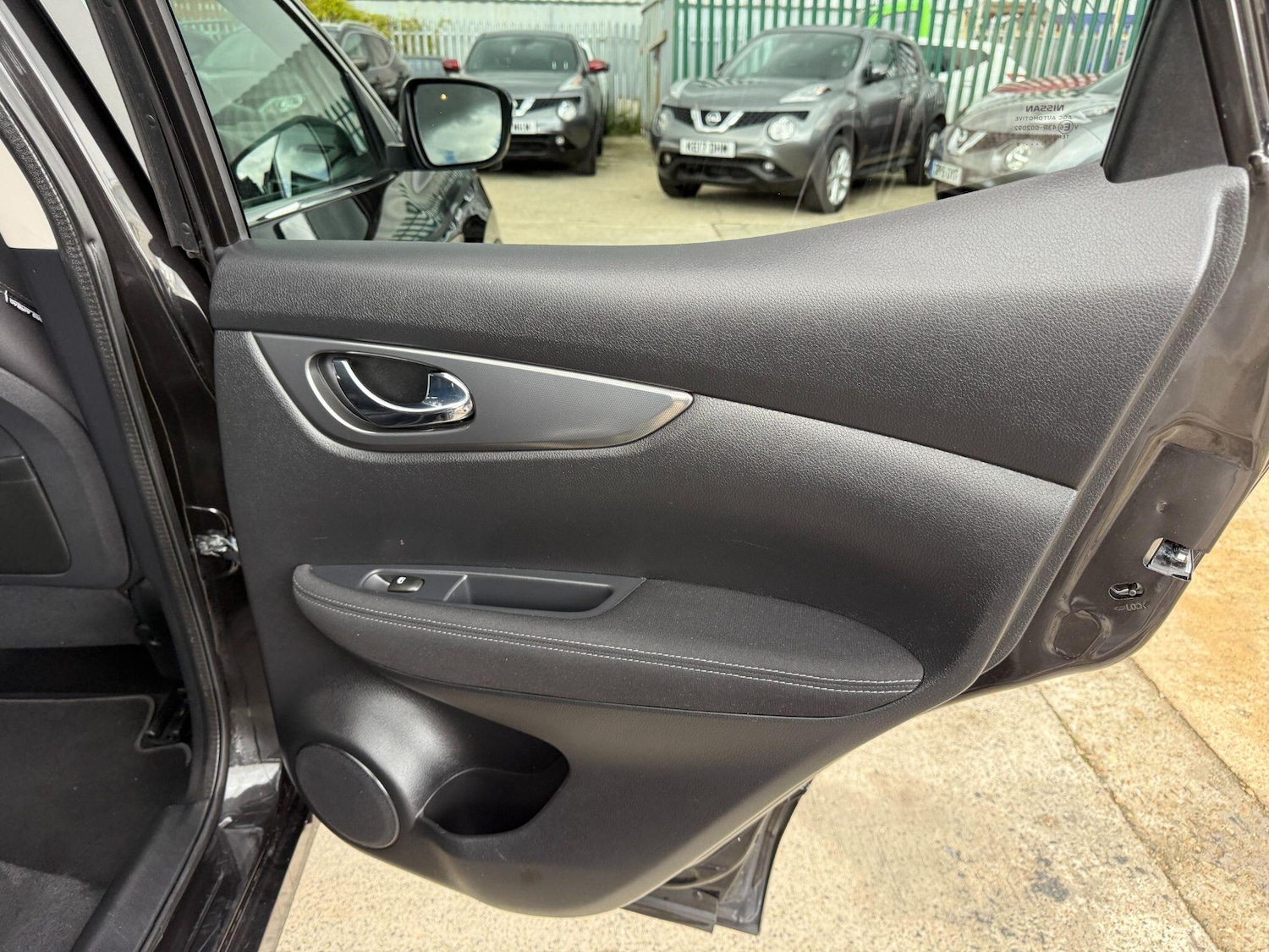 Used Nissan Qashqai 2018 for sale - 77102023: Photo 48