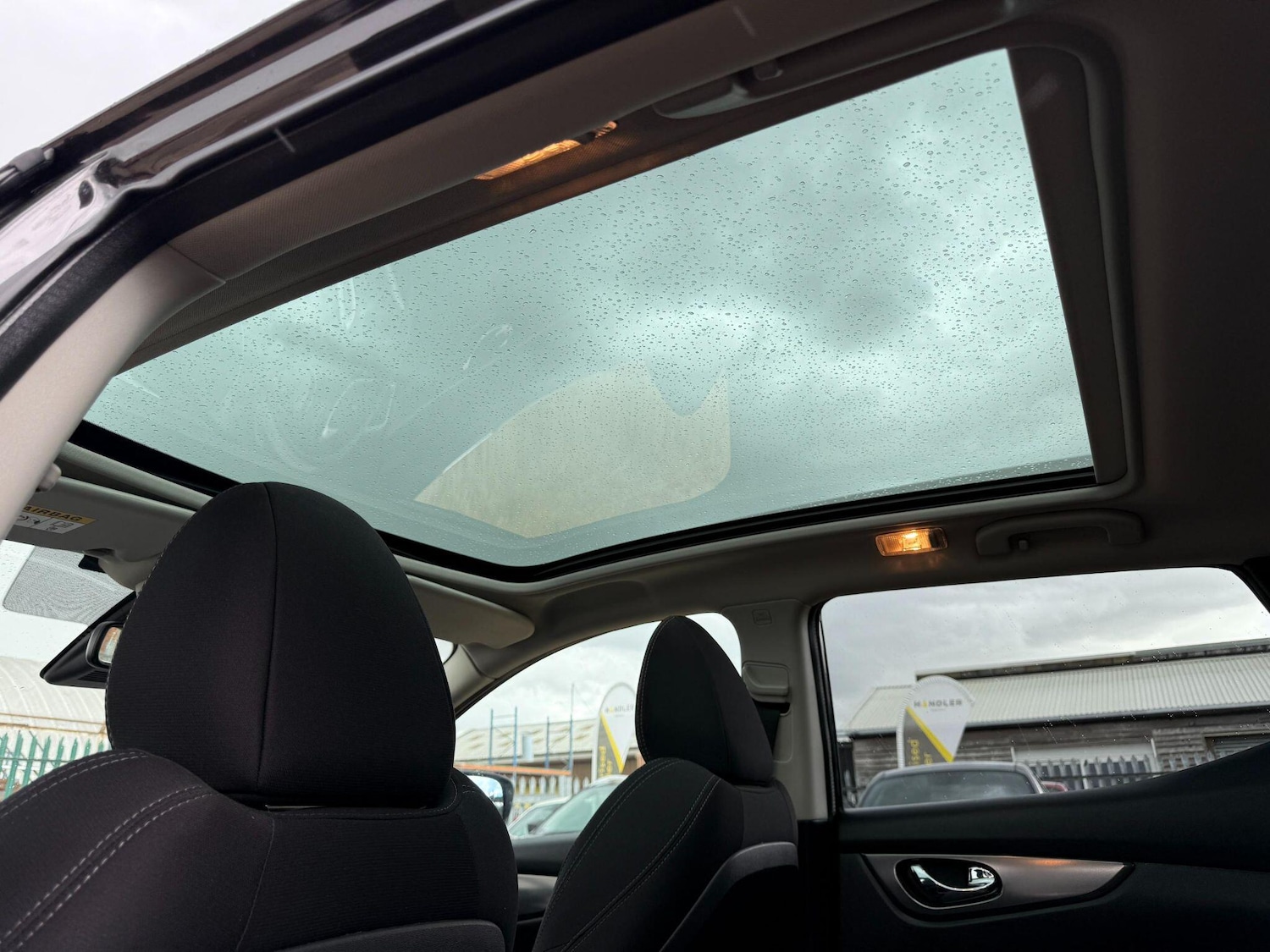 Used Nissan Qashqai 2018 for sale - 77102023: Photo 56