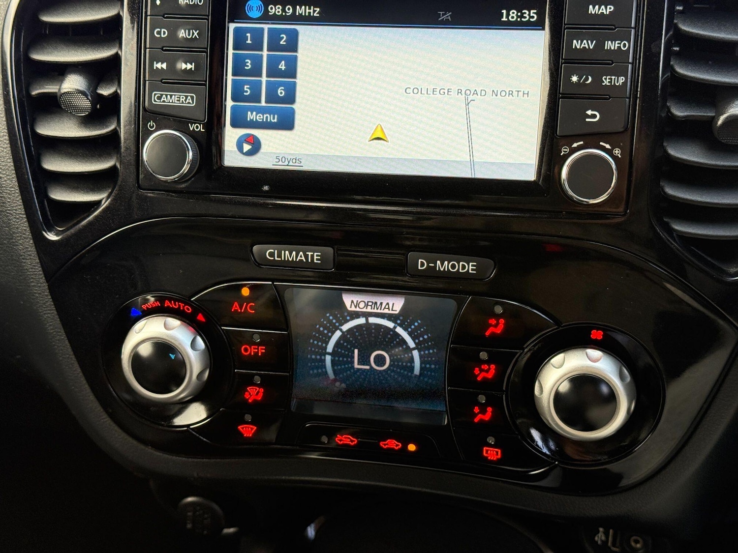 Used Nissan Juke 2014 for sale - 76714459: Photo 8