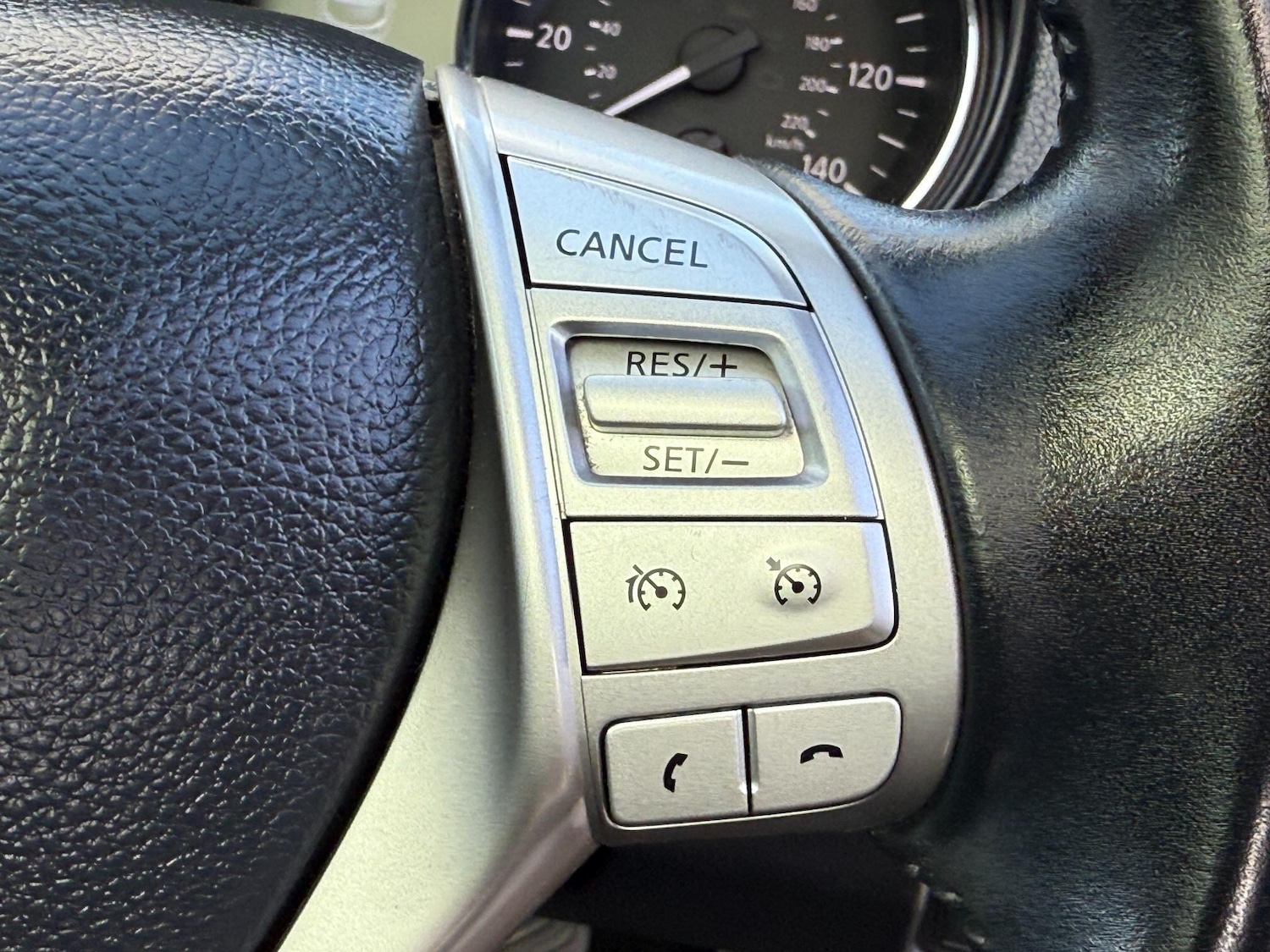 Used Nissan Qashqai 2016 for sale - 76514518: Photo 12