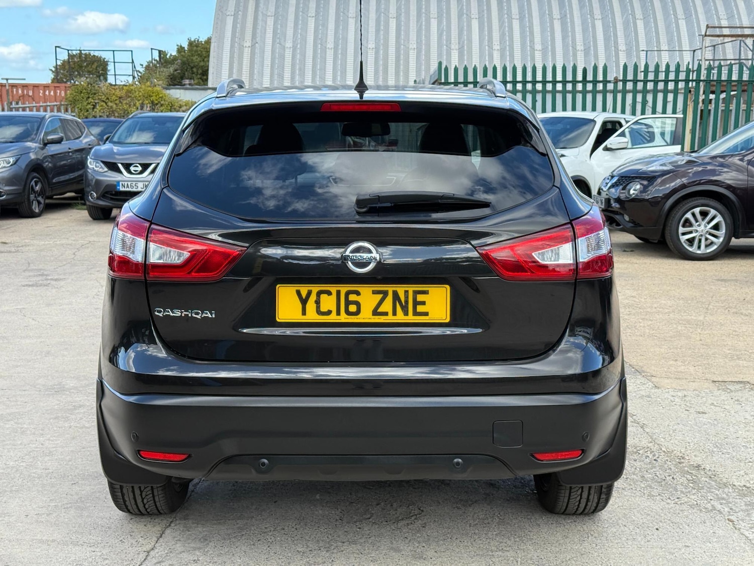 Used Nissan Qashqai 2016 for sale - 76514518: Photo 35