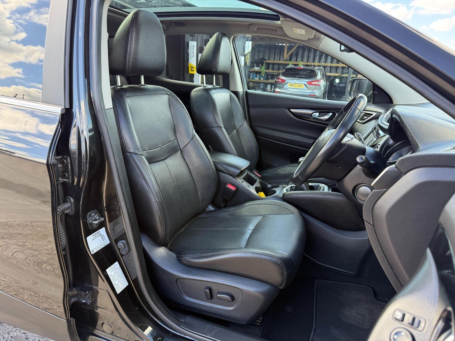 Used Nissan Qashqai 2016 for sale - 76514518: Photo 50